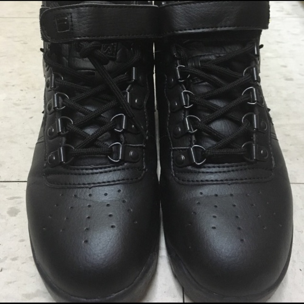 FILA boot